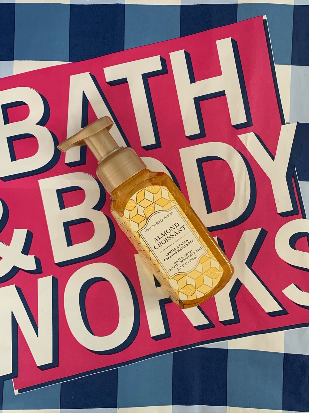 NWT Bath & Body Works Almond Croissant Foaming Hand Soap